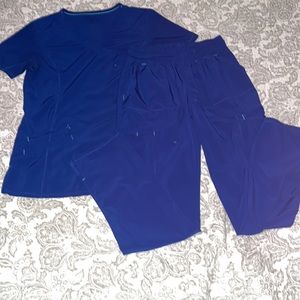 Scrub Star Women’s Small Scrub Set